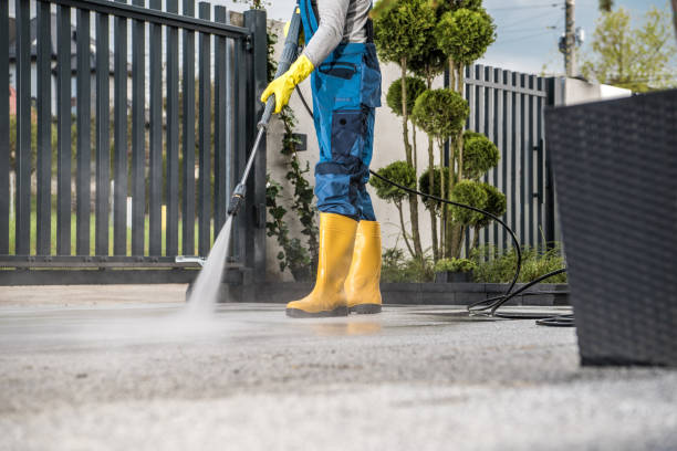 Best Garage Pressure Washing  in Whitinsville, MA